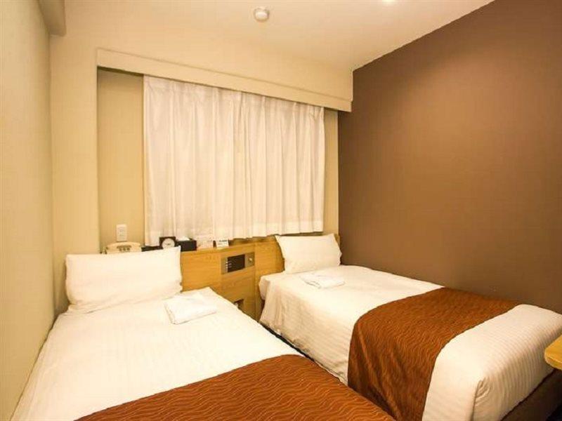 Via Inn Shin Osaka West Eksteriør bilde